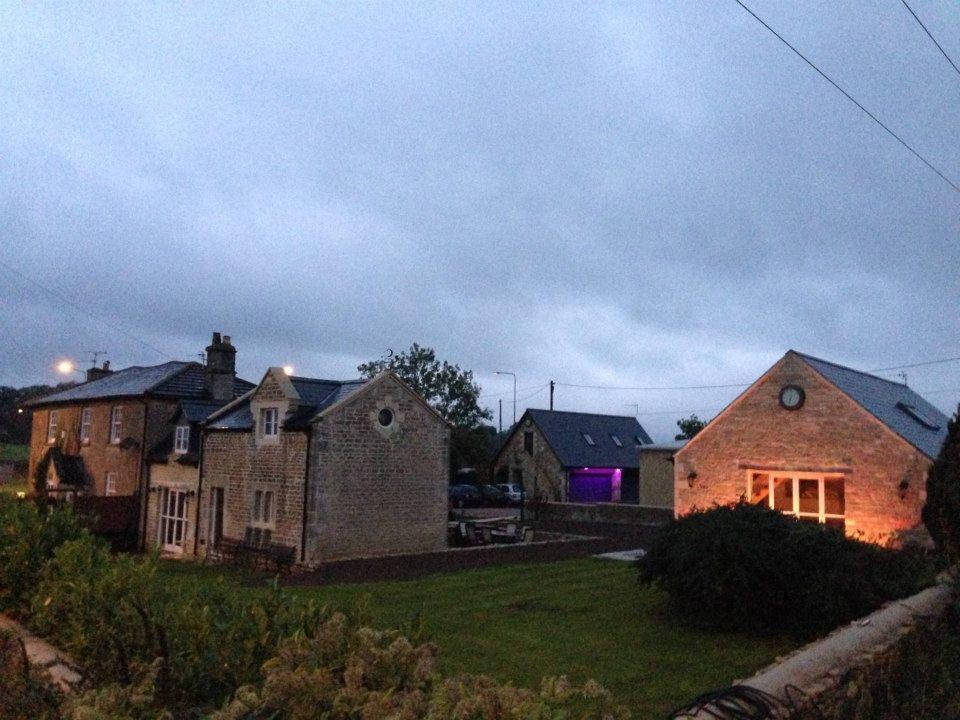 Crossroads Farm - Queen Anne'S Stable Box (Wiltshire) Exterior foto